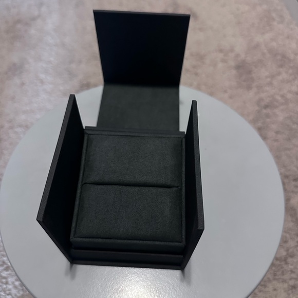 David Yurman Black Accessory Box - Picture 2 of 2